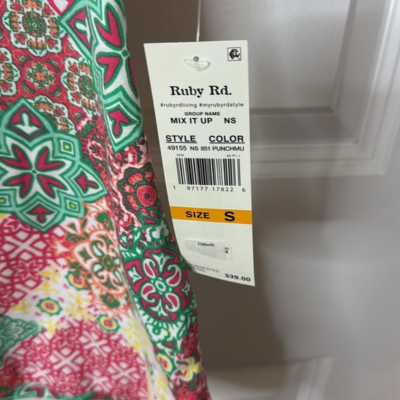 Ruby Rd. Multicolor Geometric Short Sleeve Top - Picture 4 of 5